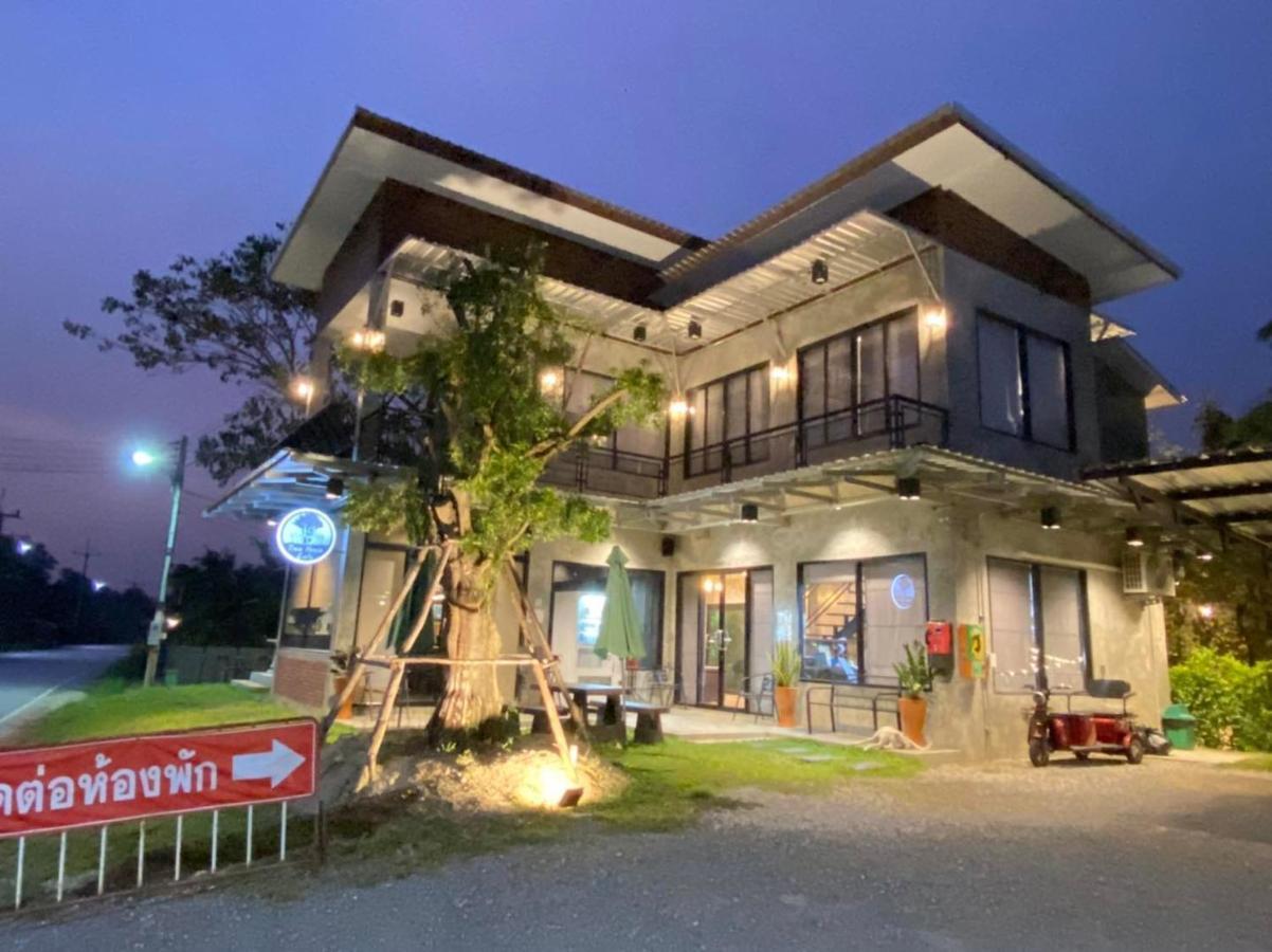 บ้านต้นไม้โฮมสเตย์อุทัยธานี 외부 사진
